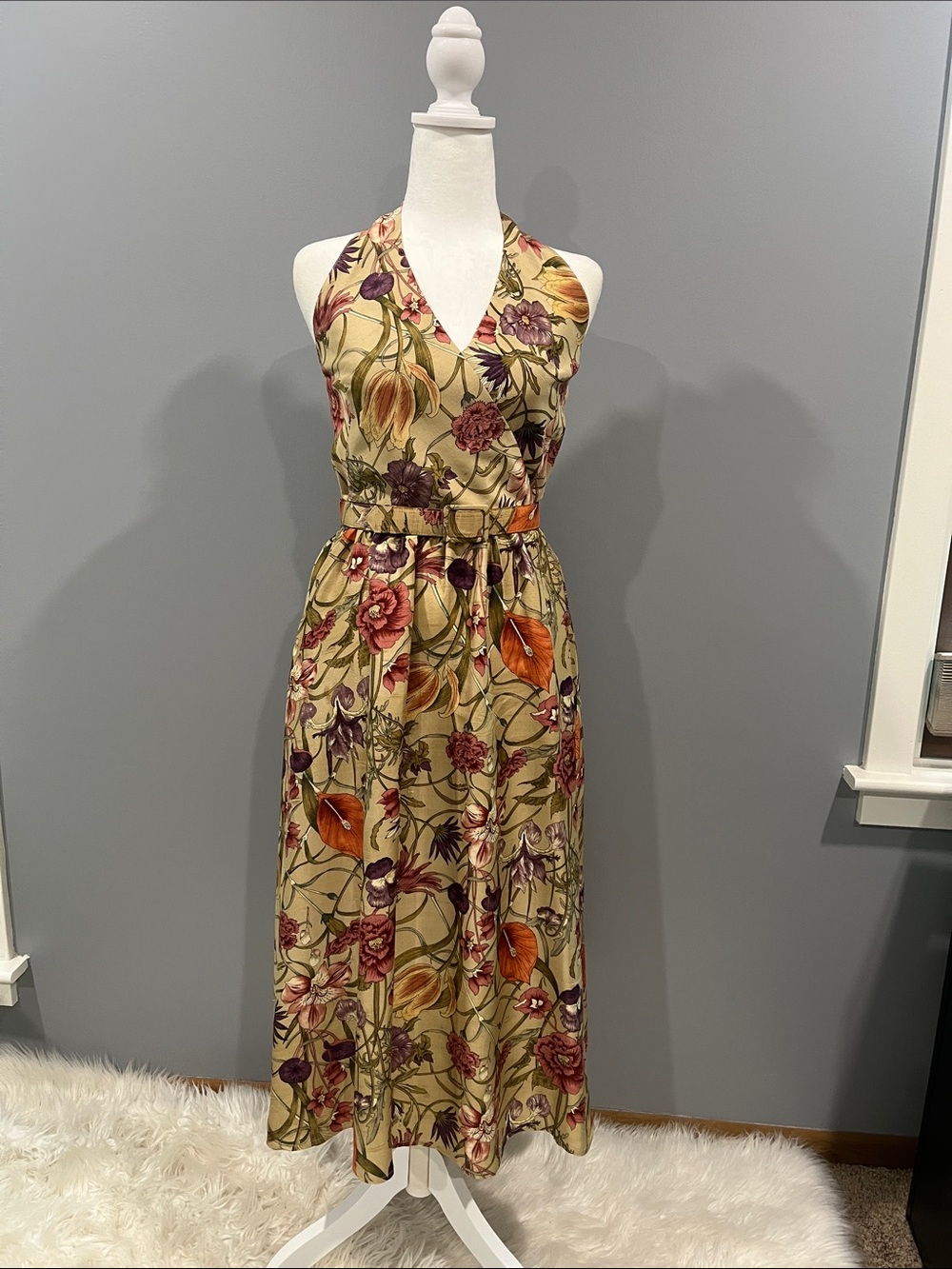 100% Silk floral halter dress with belt. Size 6
